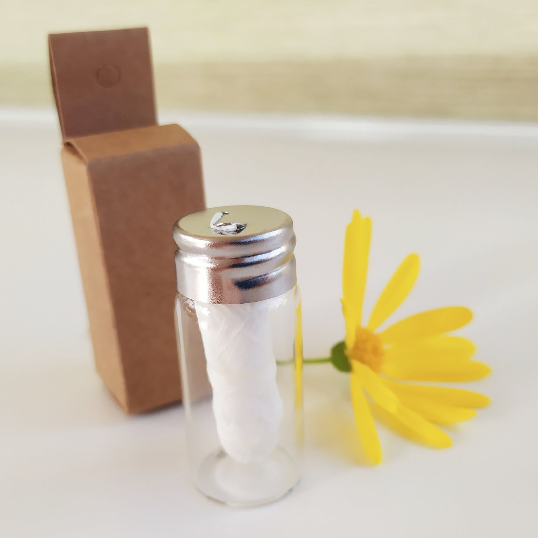 Zero waste floss refillable glass container