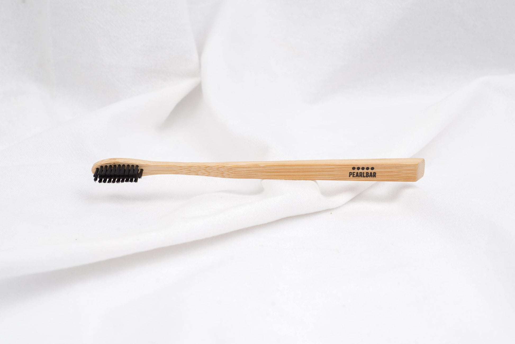 Plastic-free toothbrush for zero waste oral care